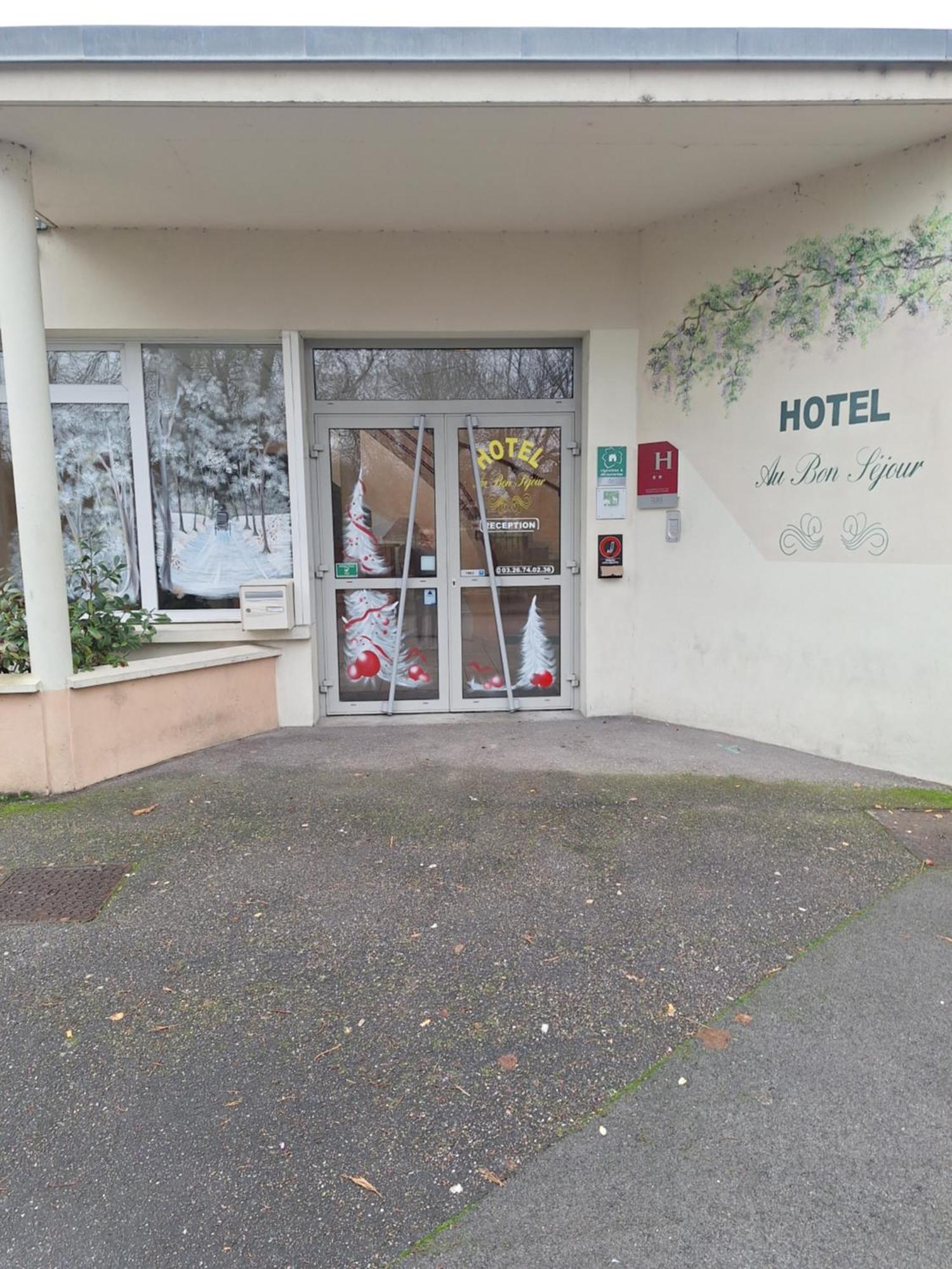 Hotel Au Bon Sejour Vitry-le-François Zewnętrze zdjęcie